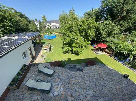 Freistehende Stadtvilla, mit großem Garten... provisionsfrei!