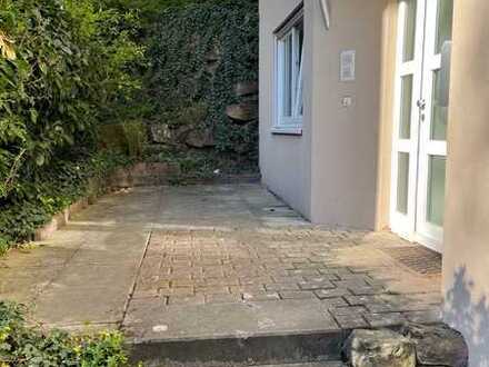 Schöne 2-Zimmer-Erdgeschosswohnung mit Terrasse und EBK in Heidelberg