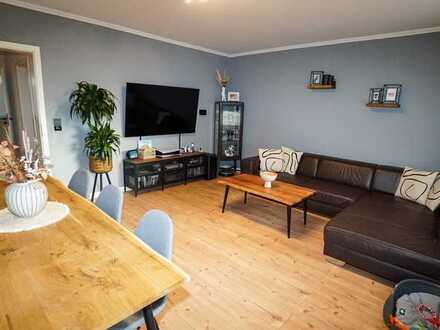 Moderne, großzügige Erdgeschosswohnung mit Terrasse, Kellerraum und Stellplatz