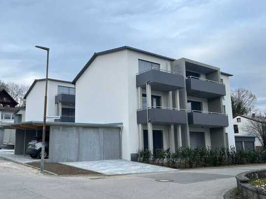 Erstbezug mit Balkon und EBK: Geschmackvolle 3,5-Zimmer Wohnung mit geh. Innenausstattung in Owingen