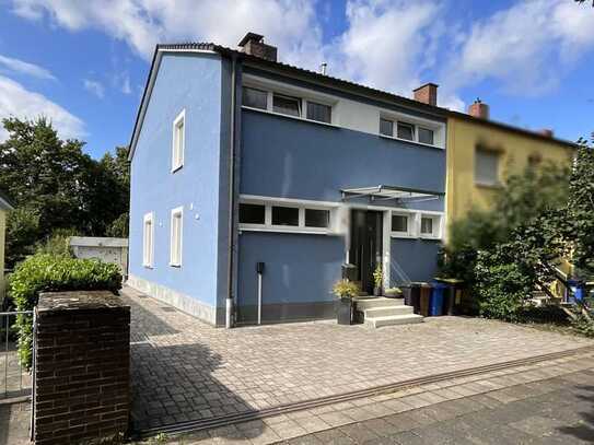 Top modernisiertes Reihenendhaus in ruhiger Lage mit Garage