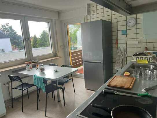 Wi-Erbenheim / Living in a quiet location /3 rooms, kitchen, fireplace, balconies and terrace!