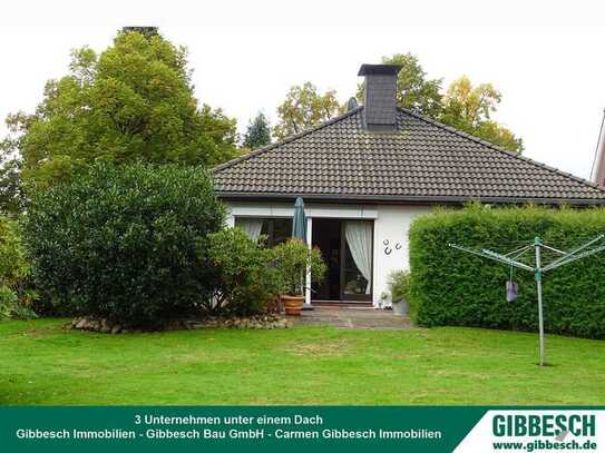 Bungalow in Großhansdorf.
Ein Zuhause auf einer Ebene mit viel Platz im Keller