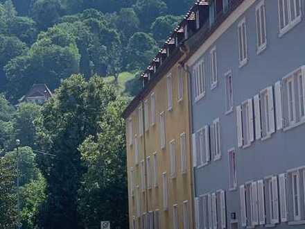 Attraktive 3-Zimmer-Hochparterre-Wohnung mit geh. Innenausstattung mit Balkon und EBK