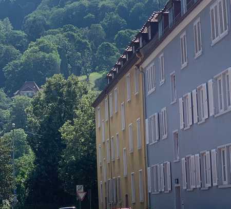 Attraktive 3-Zimmer-Hochparterre-Wohnung mit geh. Innenausstattung mit Balkon und EBK