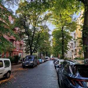 Bezugsfreie Altbauwohnung in gepflegten Altbau mit Charme