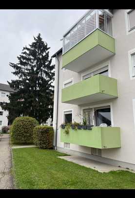 Freundliche 2-Raum-Wohnung mit EBK und Balkon in Neusäß