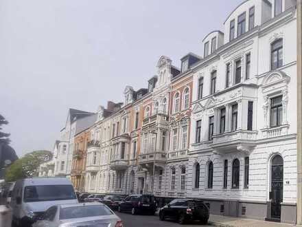 HANNOVER - HERRENHAUSEN: Luxuriöses Penthouse in exponierter Lage - Nähe Herrenhäuser Gärten