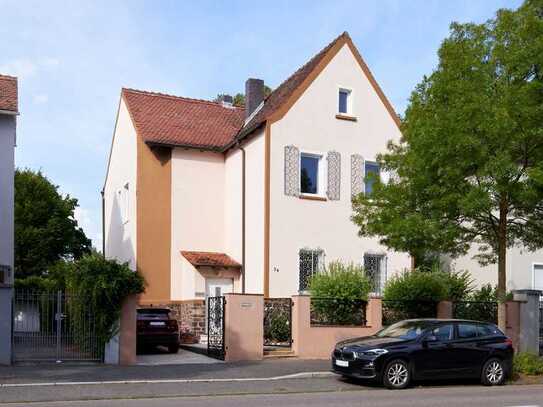 Traumhaus mit Bauland in Bestlage von Rosenau