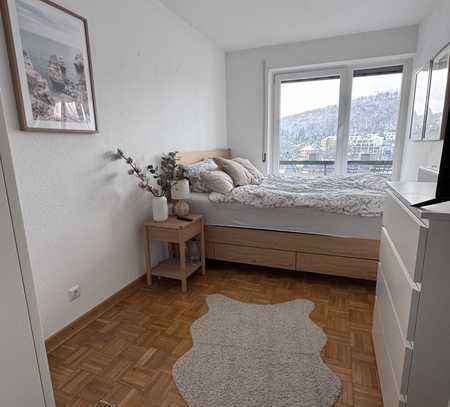 2-Zimmer mit eigenem Balkon in 3er WG in Siegen-Altstadt