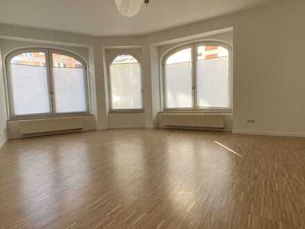 Stuttgart-Ost, helle 3 Zimmerwohnung (ohne Balkon) auch 2er WG geeignet
