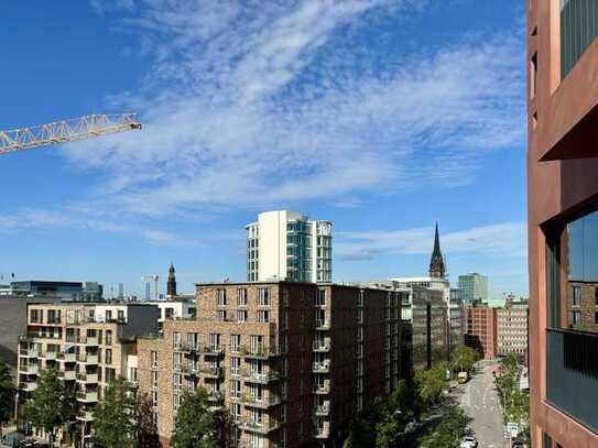 Design-Studio im 6. OG mit unverbaubaren Ausblicken auf die Skyline der HafenCity