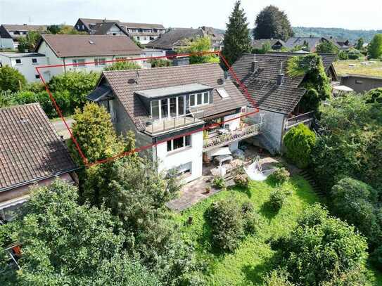 Hochwertig ausgestattete 3-Zimmerwohnung mit Dachterrasse im 2-Familienhaus, eigener Eingang!