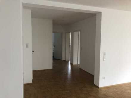 Neuwertige 3-Raum-EG-Wohnung mit Terrasse in Künzell
