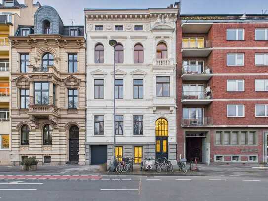 Luxuriöse Penthouse-Maisonette mit Domblick