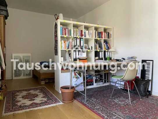 Tauschwohnung: 1 Zimmer in PBerg für 2 Zimmer in PBerg/FHain/Mitte