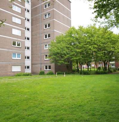 Frisch sanierte - 3-Zimmerwohnung mit Loggia in Duisburg-Mündelheim