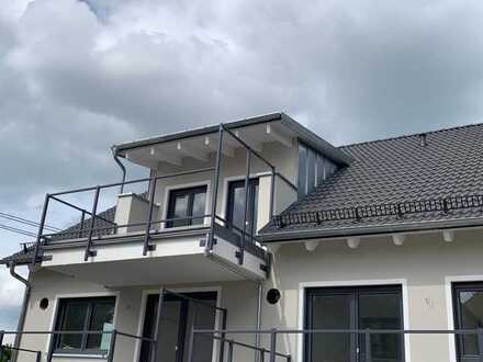Dachgeschosswohnung mit Balkon in Gachenbach OT Peutenhausen! Provisionsfrei!