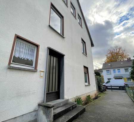 Mehrfamilienhaus mit 3 Wohnungen in Frankfurt am Main