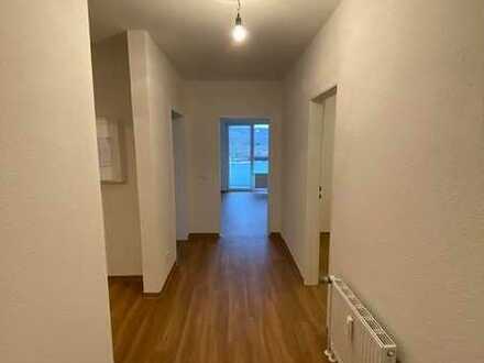 Ihre schöne neue- 2 Zimmerwohnung mit Balkon inkl. EBK in der Grevenbroicher- Südstadt