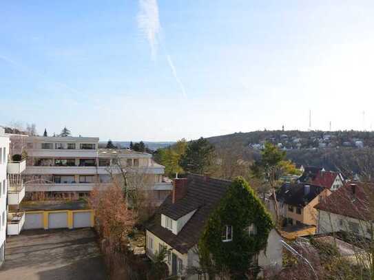 3-Zimmer-Wohnung mit Balkon und EBK in Höchberg