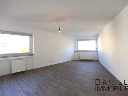 SANIERTE 2 ZIMMER WOHNUNG MIT MODERNEM DUSCHBAD, DECKENSPOTS, NACHTSTROMSPEICHER, KÜCHE ZUM VERKAUF