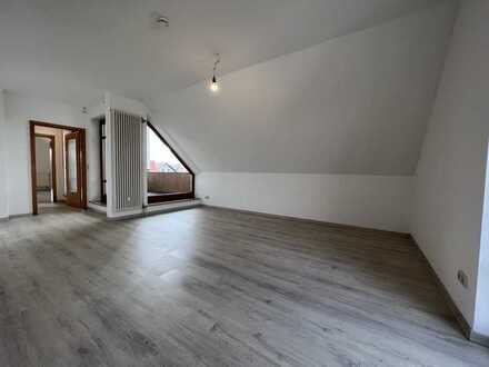 Charmante, clever geschnittene 3 Zimmer Wohnung mit Loggia