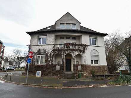 Top gepflegte 3-Zimmer Altbau-Wohnung im Herzen Bonns zur Miete