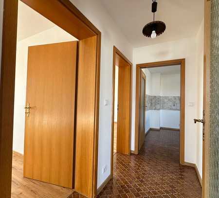 Erstbezug nach Sanierung mit Balkon: Schöne 2-Zimmer-Wohnung in Vilshofen an der Donau