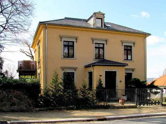 3-Zimmer-Wohnung mit großem Balkon in Radebeul-Oberlößnitz