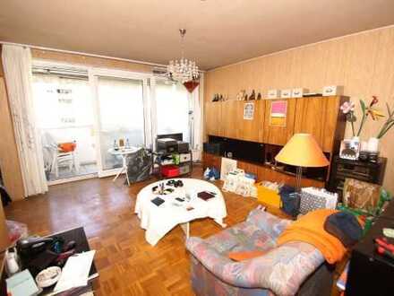 Parkettwohnzimmer Schiebetürbalkon Fahrstuhl U+S K-Bonhoeffer. Flat for sale Berlin North