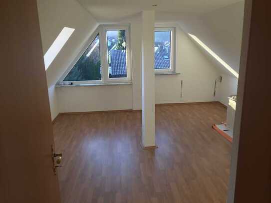 4oo€, 46 m², 2 Zimmer