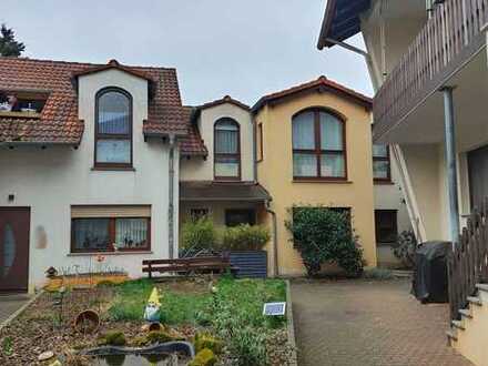 Schöne geräumige Vier-Zimmer-Eigentumswohnung in Vonhausen