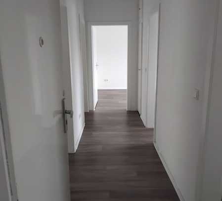 Sehr schöne sanierte 3 Zimmer Wohnung mit Balkon in Gelsenkirchen-Beckhausen zu vermieten!!!