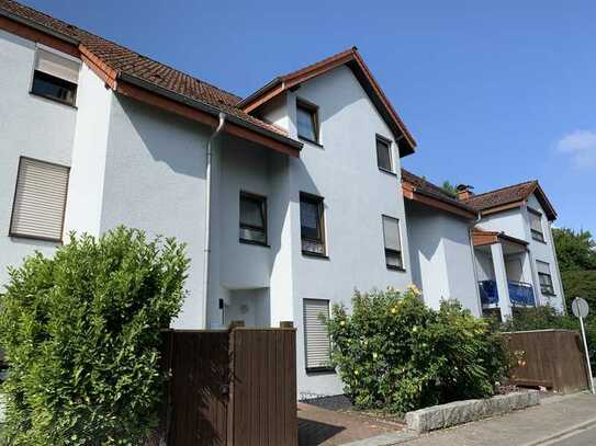 LA-Rosengarten / Sonnige 2 ZKB-Balkon in verkehrgünstiger, ruhiger Wohngegend