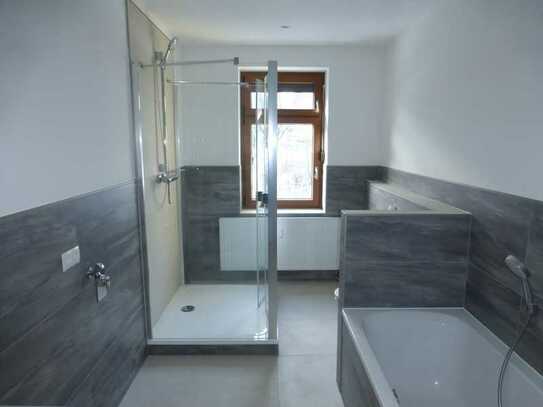 Hochwertige 2-Raum Maisonette Wohnung mit neu eingebautem Bad (Bachgasse)
