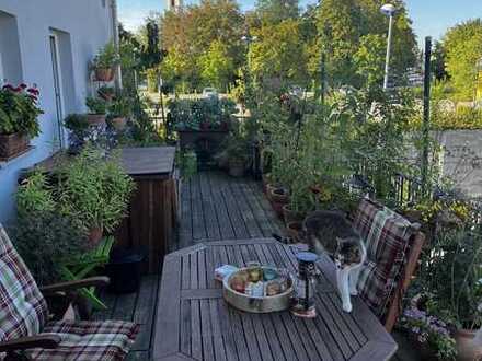 Tolle Wohnung mit sehr großem Balkon sehr zentral