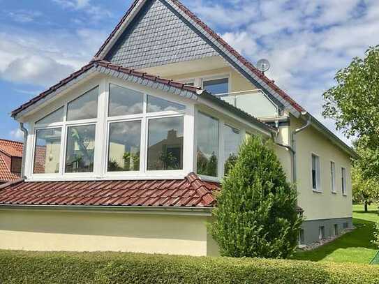 Zweifamilienhaus mit herrlichem Garten - Bernshausen