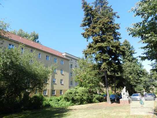 Bezugsfreie 2-Zimmerwohnung mit Balkon Nähe Treptower Park