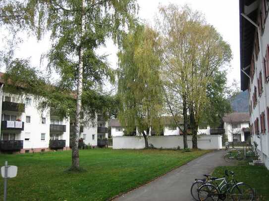 Schön geschnittene 2-Zimmerwohnung mit Loggia