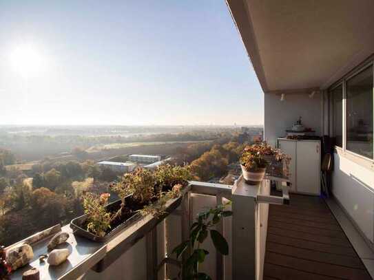 Exklusives Penthouse mit traumhaftem Panoramablick ins Grüne mit Blick über Köln am Rather See