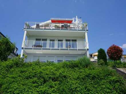 Moderne & lichtdurchflutete Einfamilienhaus-Villa am "Berger Hang", mit traumhaftem Panoramablick