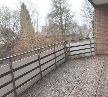 2-Zimmerwohnung mit Balkon in schöner Lage