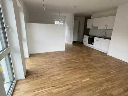 Neuwertige helle 1,5 Zimmer Wohnung mit Balkon und Einbauküche in Lindau (Bodensee)