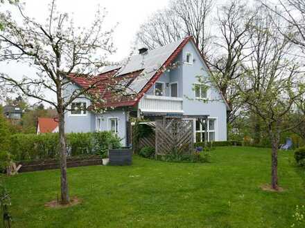 freistehendes Zweifamilienhaus (173m² +142 m²) in Emskirchen - von privat
