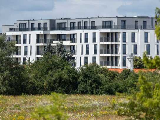 Neubau am Rathaus Schönefeld: Optimal geschnittene 3-Zimmer-Wohnung mit Tageslichtbad und Loggia