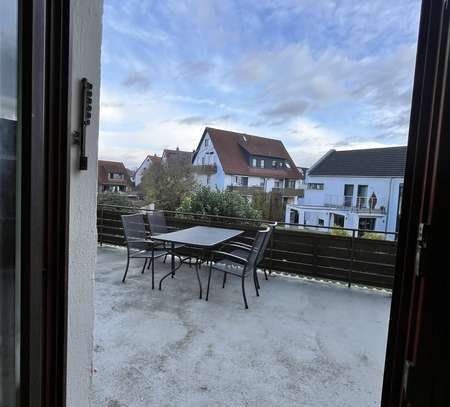 Traumhafte Terrasse, 3-Zimmer-Wohnung in Unterensingen