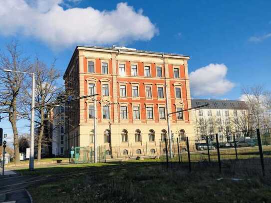 Büroetage mit großen Räumen und Weitblick