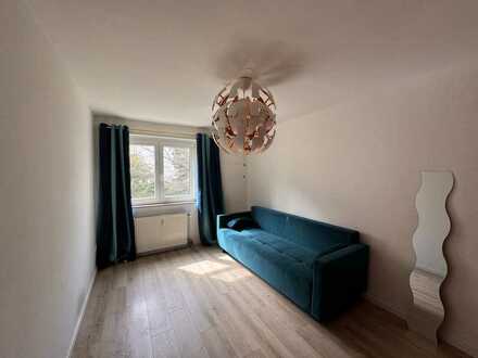 Exklusive, vollständig renovierte 1-Zimmer-Apartment mit Möbel in München