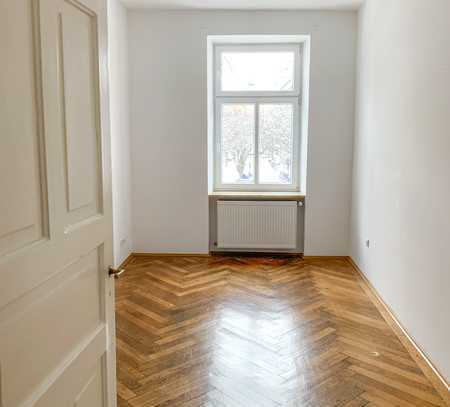 Stilvolle 2-Zimmer Altbau Wohnung im Westend